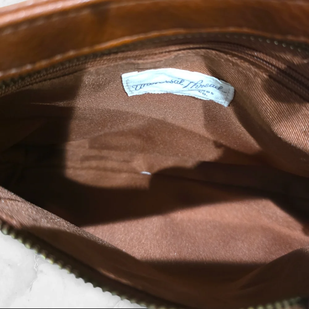 Universal Thread Tan Crossbody Bag Purse - Picture 4 of 7